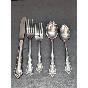 Oneida 1881 Rogers Arbor Rose True Rose Five Piece Stainless Place Setting